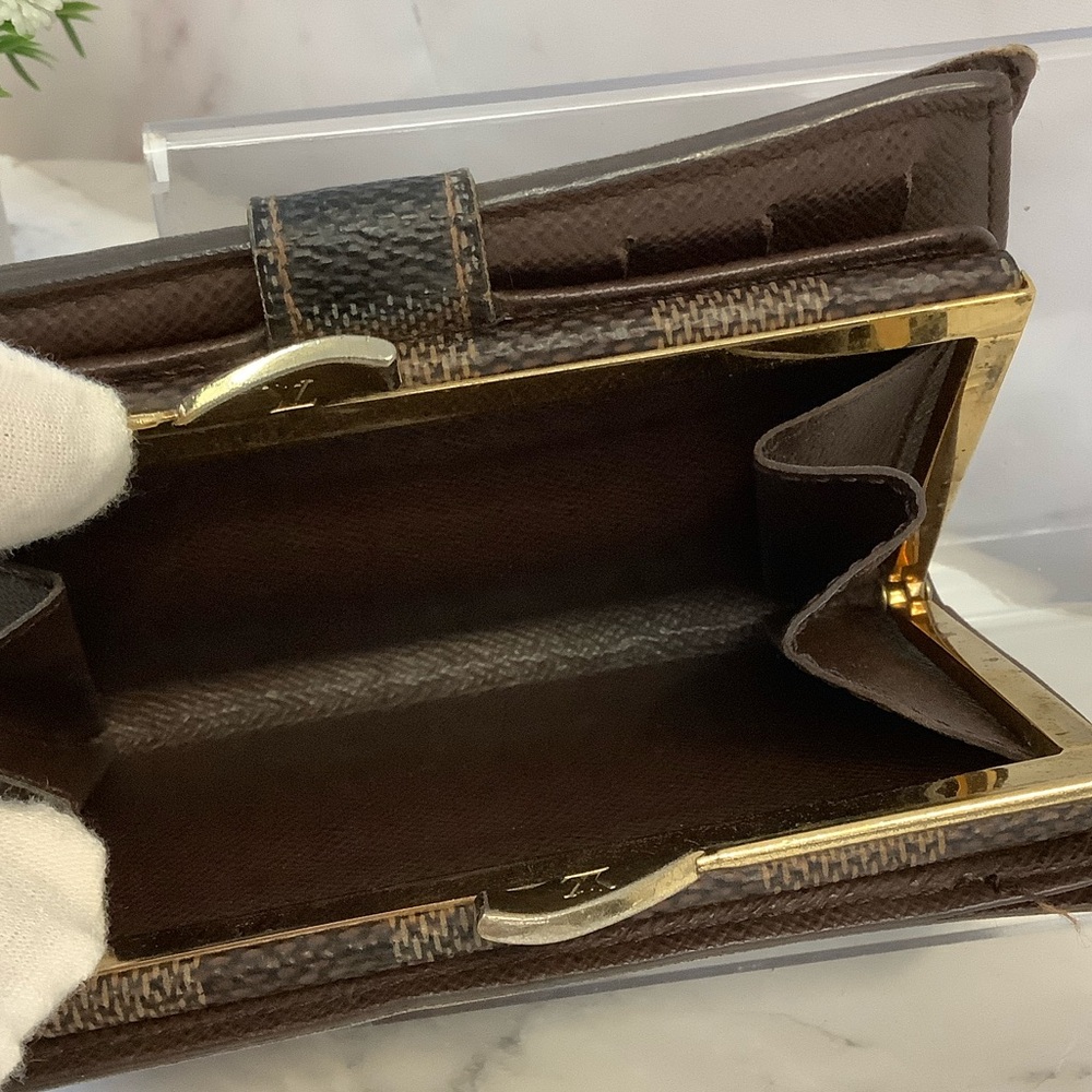 GUC Louis Vuitton Damier Ebene French Wallet - Picture 6 of 12